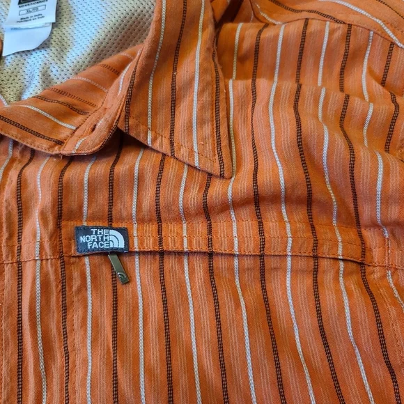 The North face Men's Long Sleeve Button Down Vented Hiking Shirt Size XL - Picture 2 of 7